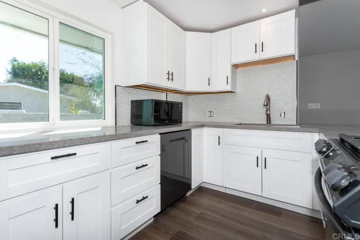 1436 S Broadway, Escondido, California 92025