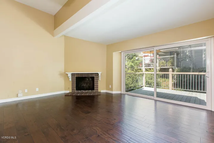 1176 South Westlake Bl. #A - HsHProd-16