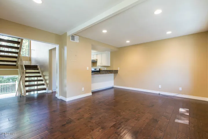 1176 South Westlake Bl. #A - HsHProd-27