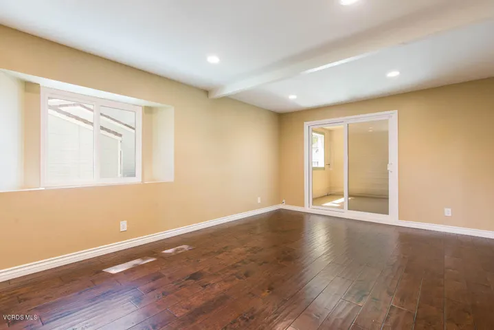1176 South Westlake Bl. #A - HsHProd-29