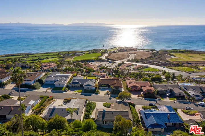 32444 Sea Raven Drive, Rancho Palos Verdes, California 90275