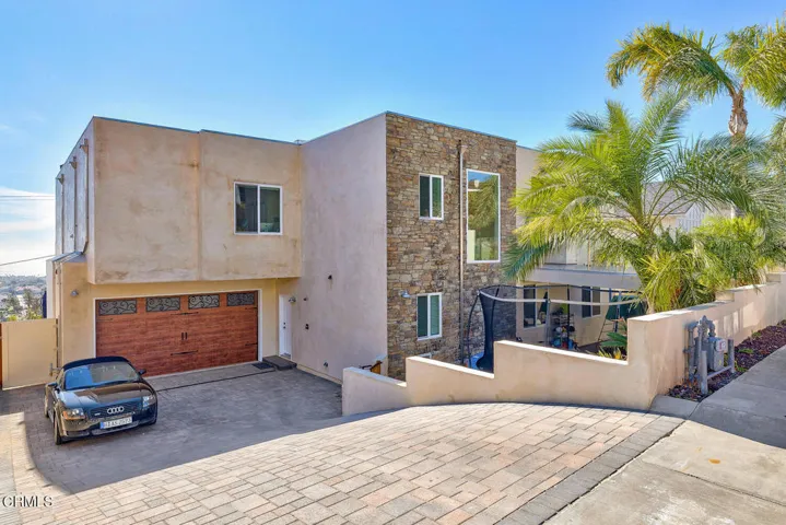 1874 Terrace Dr-005-038-Front Exterior-M