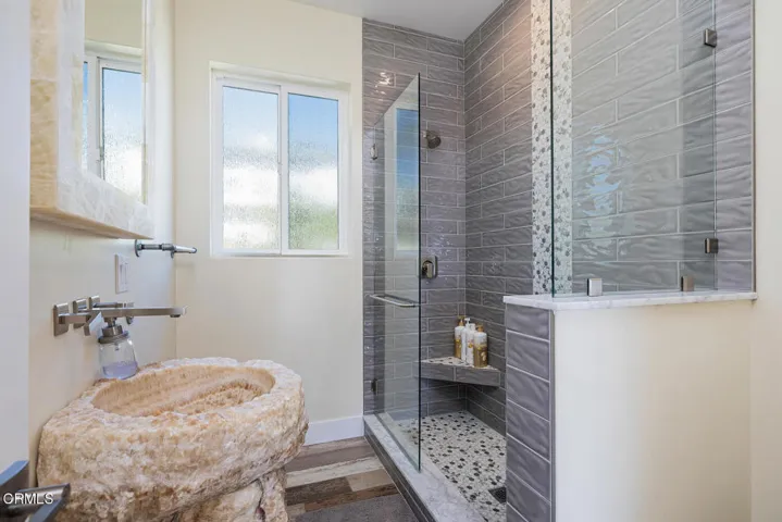 1874 Terrace Dr-048-032-Bathroom-MLS_Siz