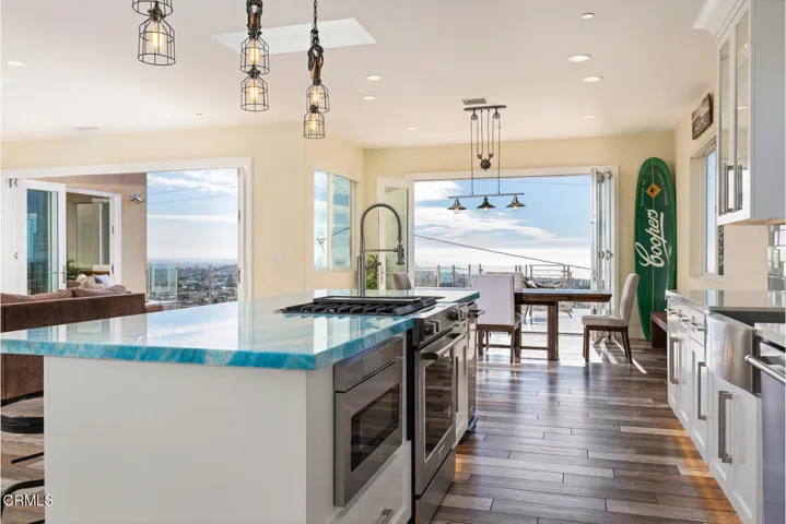 1874 Terrace Dr-012-027-Kitchen-MLS_Size