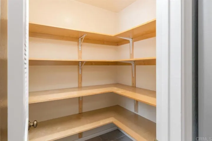 Walk-in pantry!