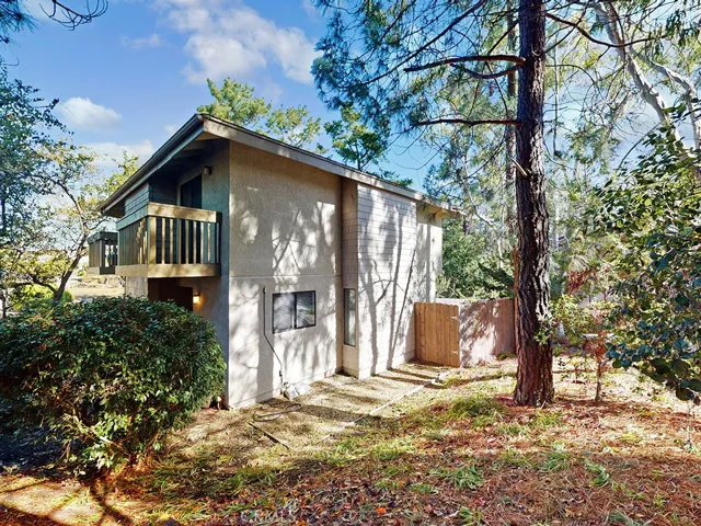 2975 Rockview Place 8, San Luis Obispo, California 93401