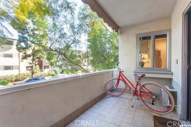 5625 Sumner Way 112, Culver City, California 90230