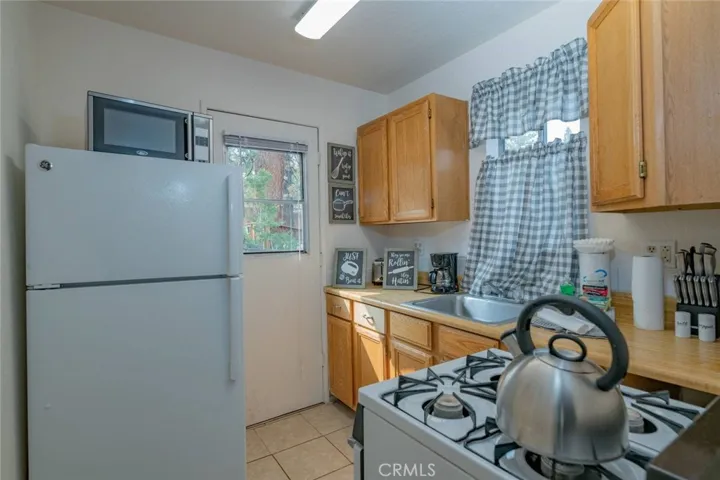 40110 Mahanoy Lane, Big Bear, California 92315