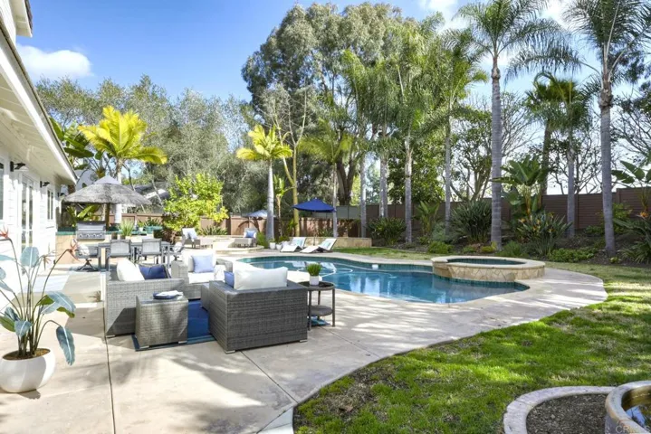 815 Marisa Lane, Encinitas, California 92024