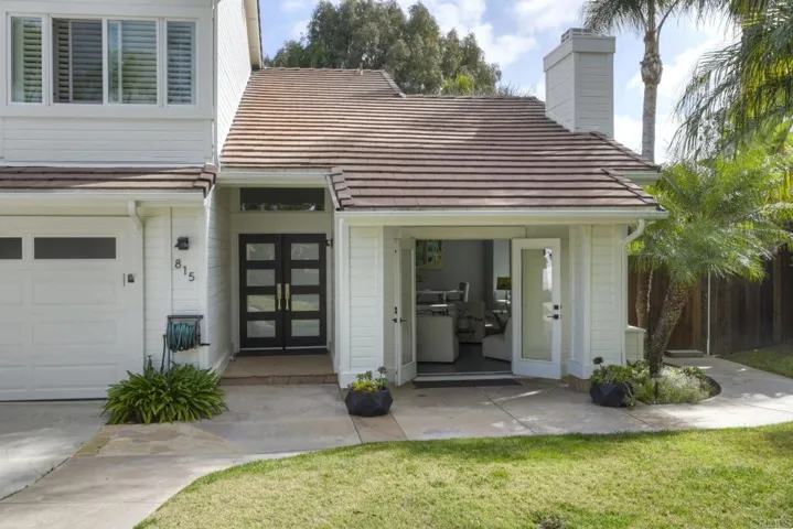 815 Marisa Lane, Encinitas, California 92024