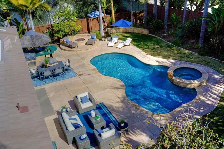 815 Marisa Lane, Encinitas, California 92024