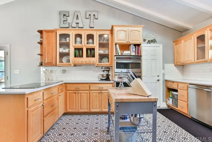 1809 Grove Road, El Cajon, California 92020