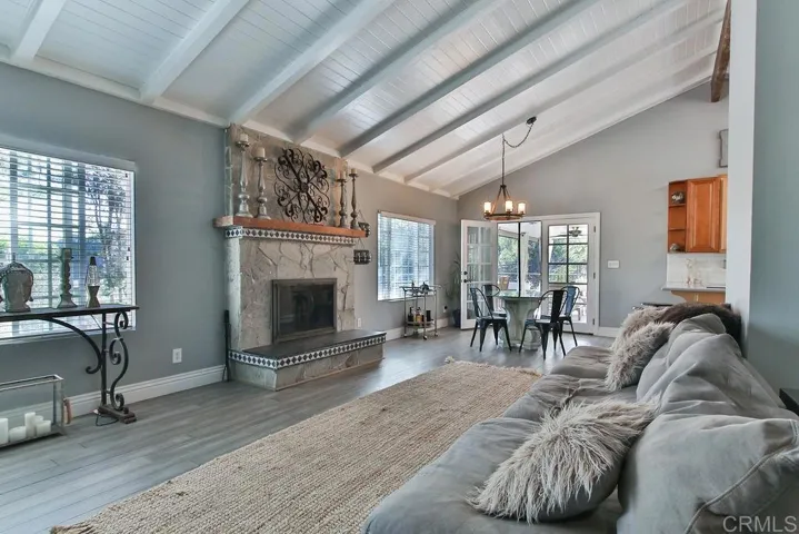 1809 Grove Road, El Cajon, California 92020
