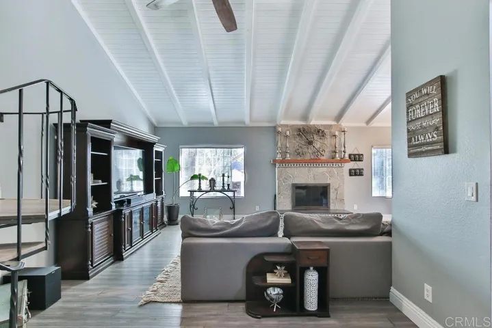 1809 Grove Road, El Cajon, California 92020