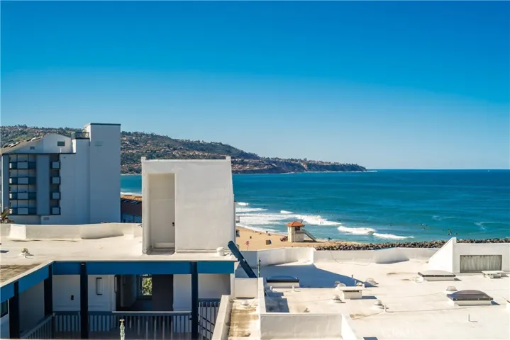 565 Esplanade 412, Redondo Beach, California 90277