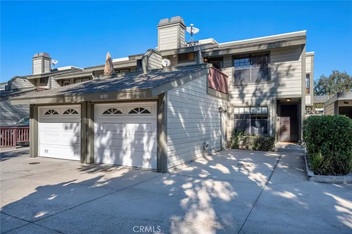 2157 Pacific Avenue 14, Costa Mesa, California 92627