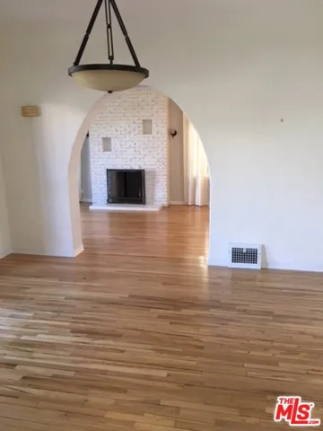 8124 Blackburn Avenue, Los Angeles, California 90048