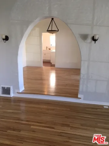 8124 Blackburn Avenue, Los Angeles, California 90048