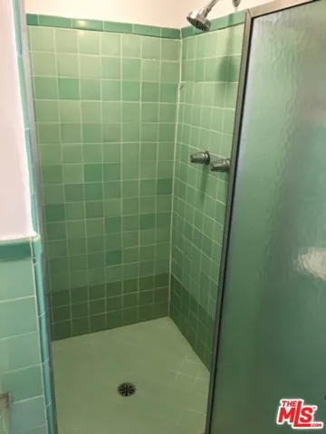 8124 Blackburn Avenue, Los Angeles, California 90048