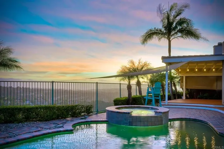 2177 Coast, San Marcos, California 92078
