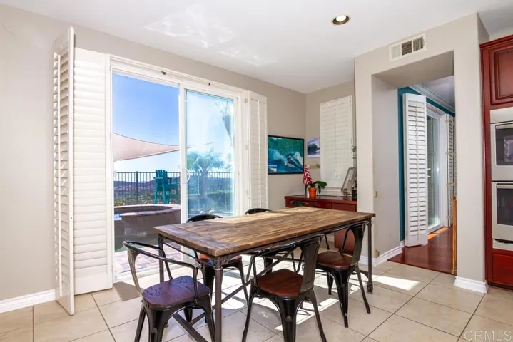 2177 Coast, San Marcos, California 92078