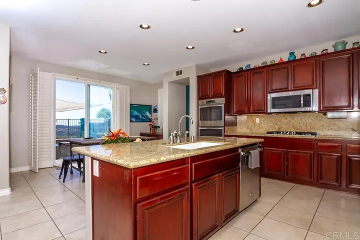 2177 Coast, San Marcos, California 92078