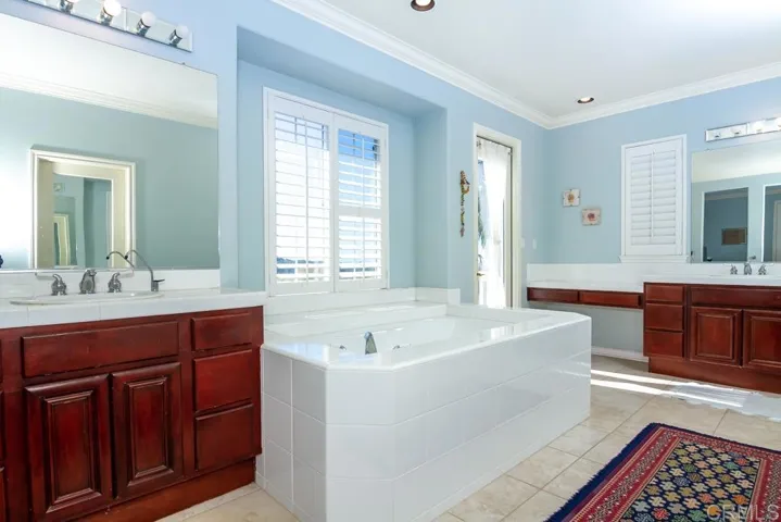 2177 Coast, San Marcos, California 92078