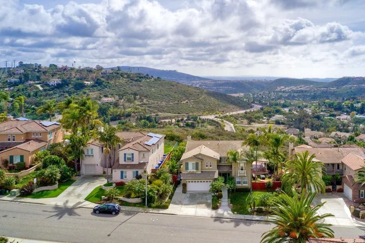 2177 Coast, San Marcos, California 92078
