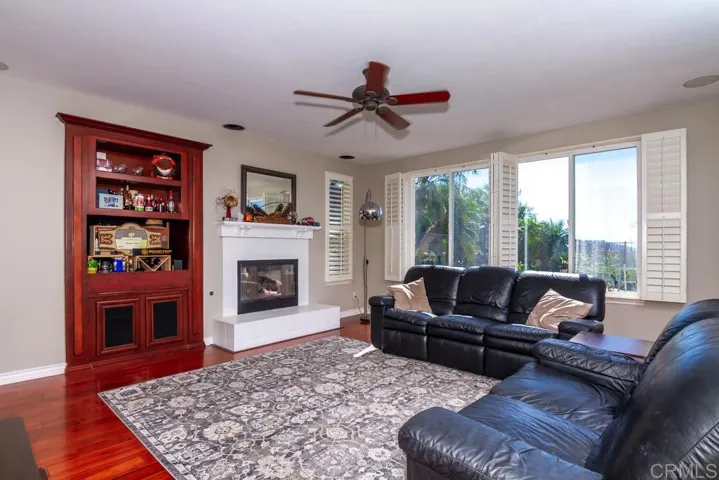 2177 Coast, San Marcos, California 92078