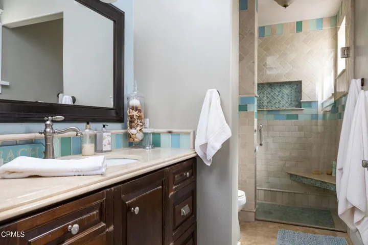 35-web-or-mls-4835Shoreline-24