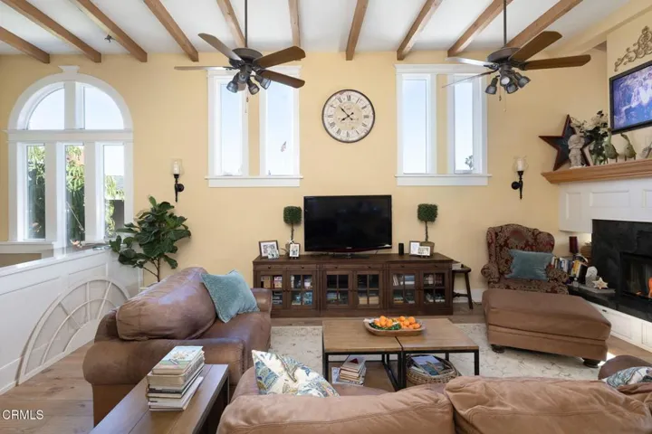 7-web-or-mls-4835Shoreline-13
