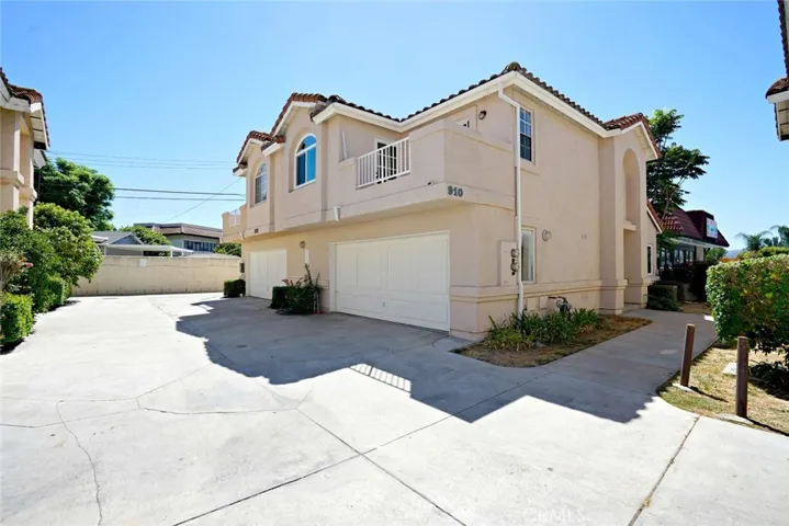 910 N Unruh Avenue, La Puente, California 91744