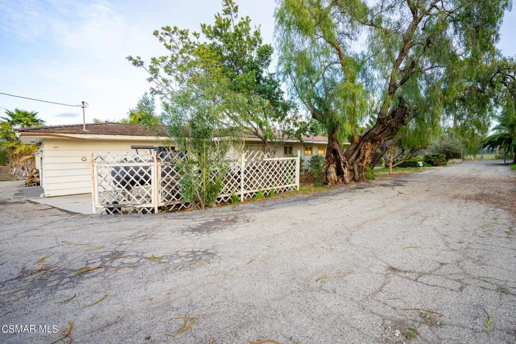 10901 Darling Road, Ventura, California 93004 home-pic-34