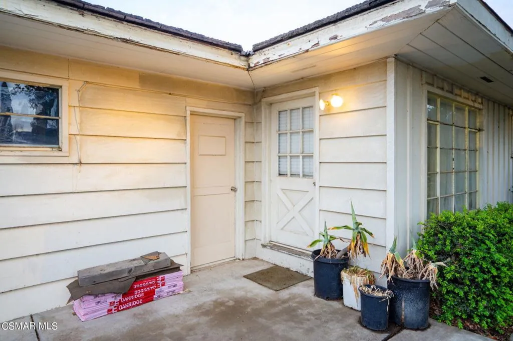 10901 Darling Road, Ventura, California 93004 home-pic-59