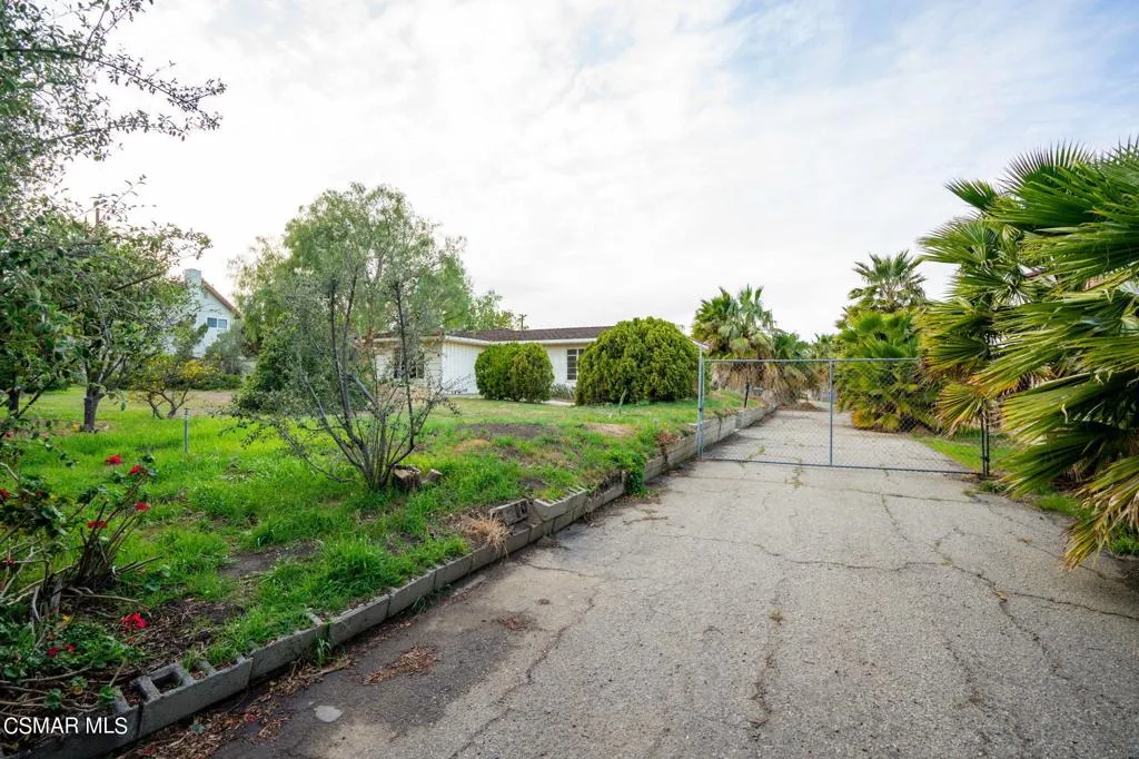 10901 Darling Road, Ventura, California 93004 home-pic-32