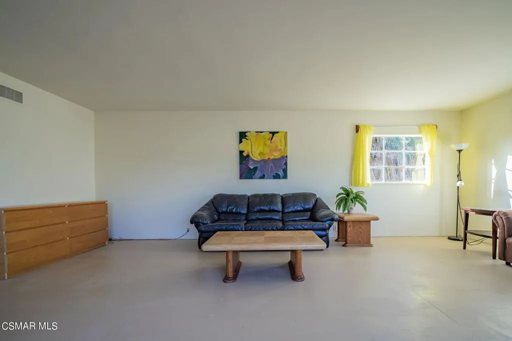 10901 Darling Road, Ventura, California 93004 home-pic-7