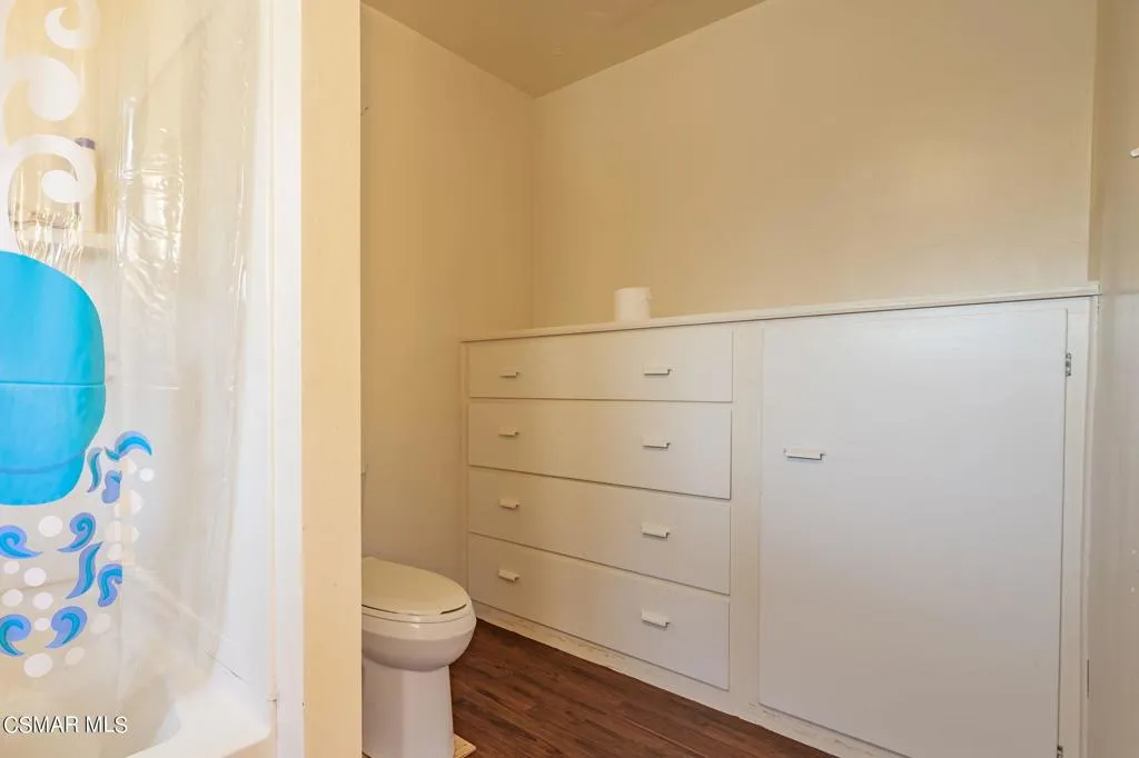 10901 Darling Road, Ventura, California 93004 home-pic-20