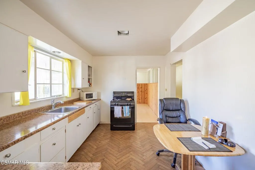 10901 Darling Road, Ventura, California 93004 home-pic-25
