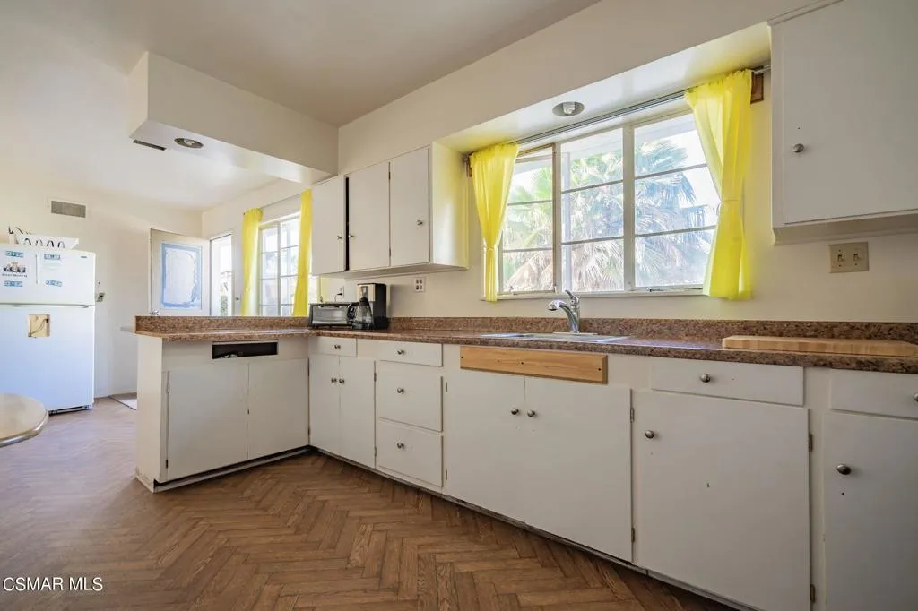 10901 Darling Road, Ventura, California 93004 home-pic-22