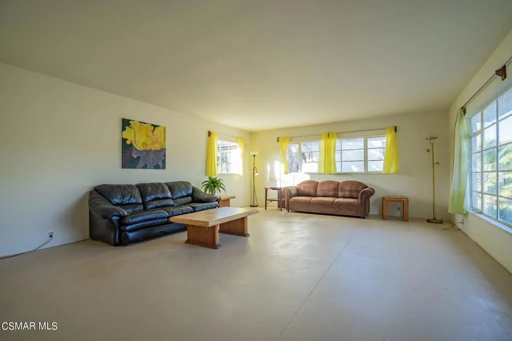 10901 Darling Road, Ventura, California 93004 home-pic-4