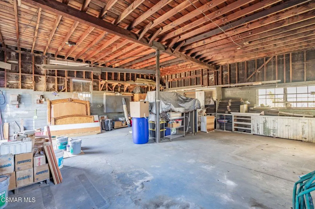 10901 Darling Road, Ventura, California 93004 home-pic-44