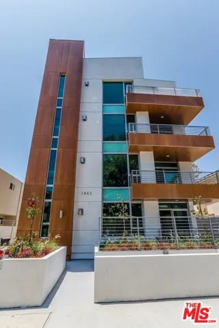 1945 Overland Avenue 101, Los Angeles, California 90025