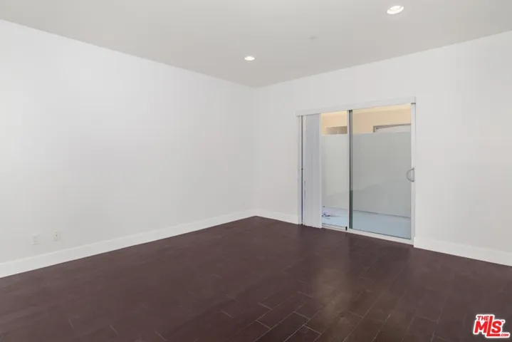 Bedroom wi large private patio