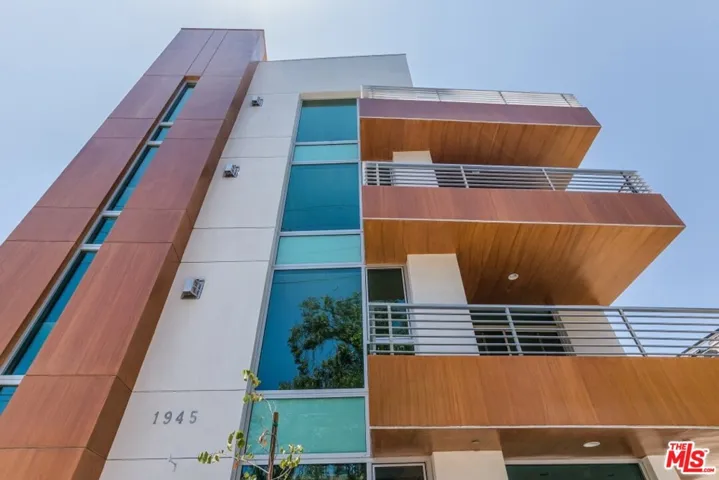 1945 Overland Avenue 101, Los Angeles, California 90025