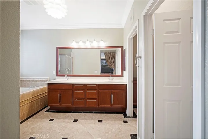 41007 Sunsprite Street, Lake Elsinore, California 92532