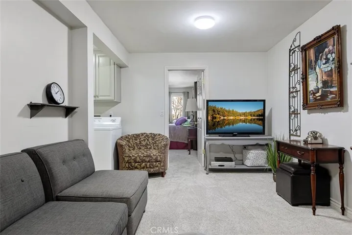 1302 Calgary Drive, Lake Arrowhead, California 92352