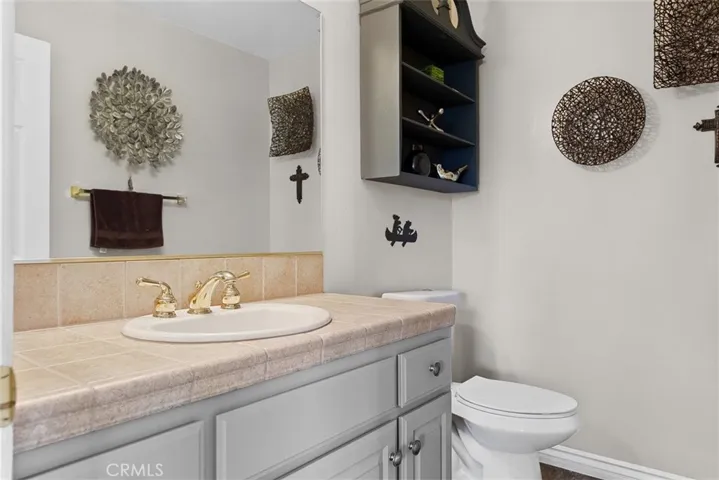 1302 Calgary Drive, Lake Arrowhead, California 92352