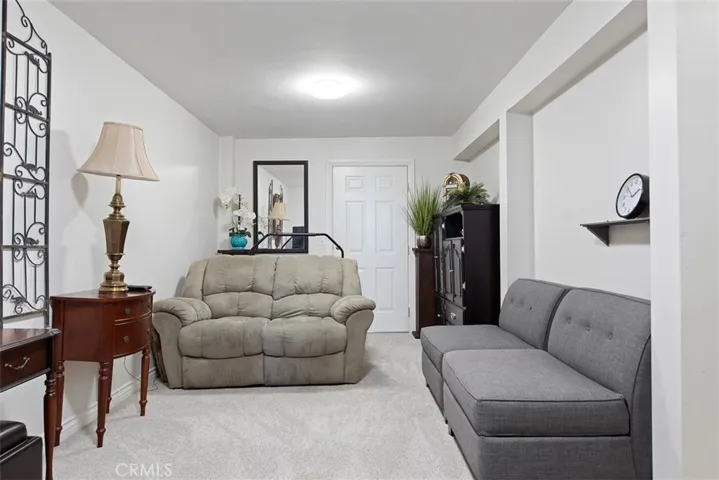 1302 Calgary Drive, Lake Arrowhead, California 92352