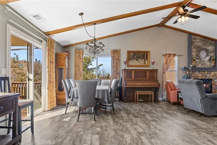 1302 Calgary Drive, Lake Arrowhead, California 92352
