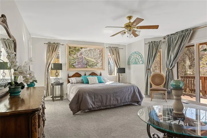 1302 Calgary Drive, Lake Arrowhead, California 92352